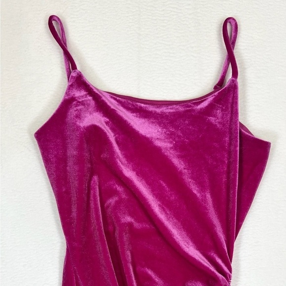 LOVE J Pink Spaghetti Strap Cinched Velour Mini Dress Party Festive Size Small - Picture 4 of 12